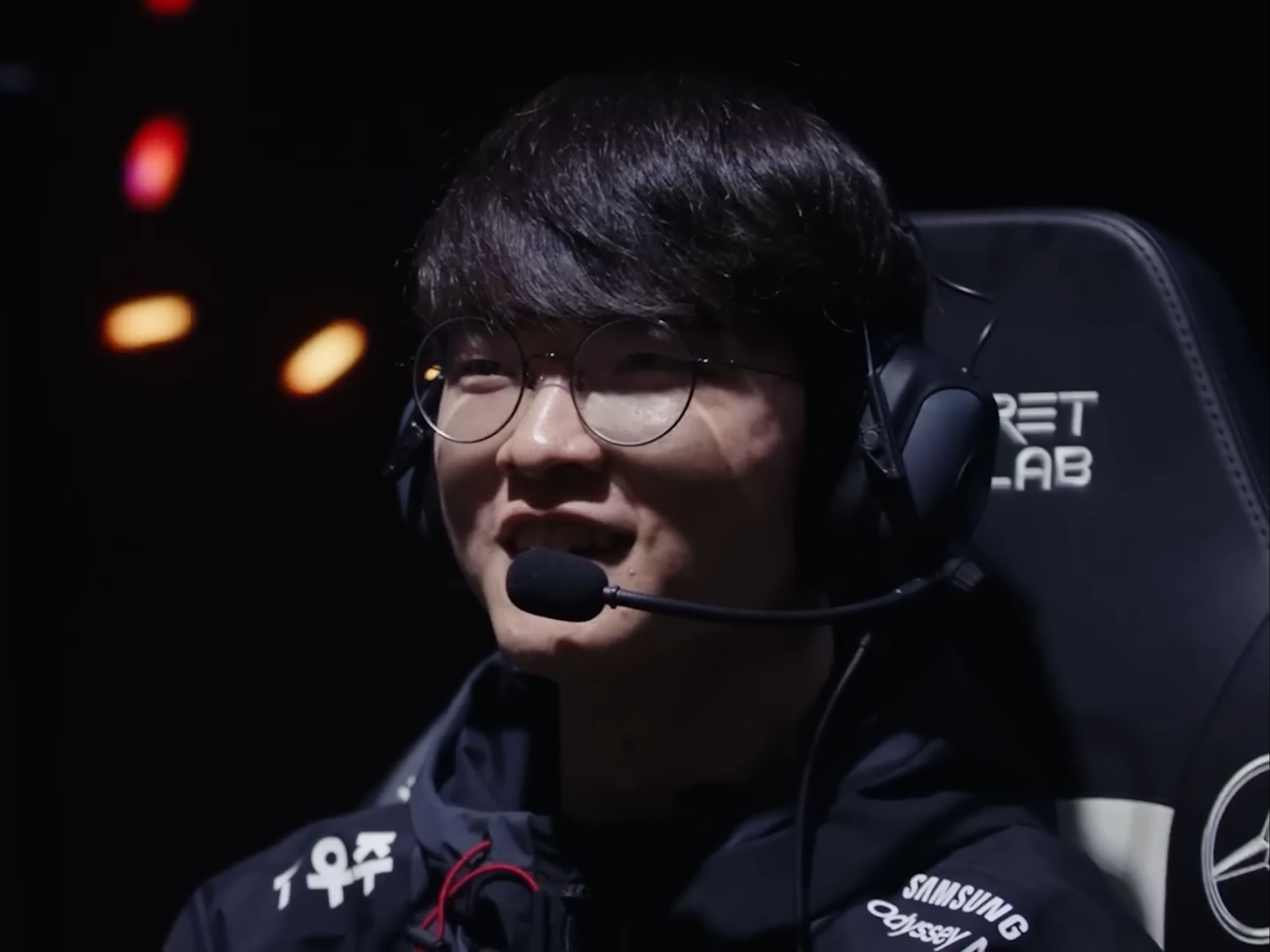 雀神秘籍：麻将桌上快速听牌的 3 个黄金拆牌技巧。（麻将快听指南：3个拆牌黄金法则）