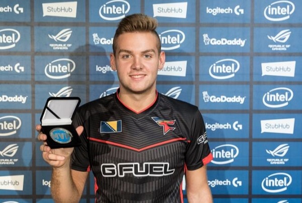 为什么“小赌”往往是“大赌”的培养皿？（小赌为何易成大赌的温床？）